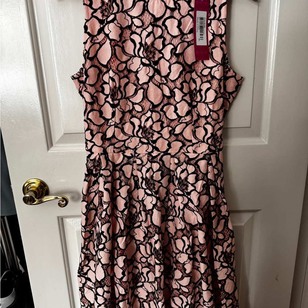 NWT ULTRAPINK SZ M Fit & flare fully lined round neck 2 tone lace hidden zipper - Picture 10 of 13